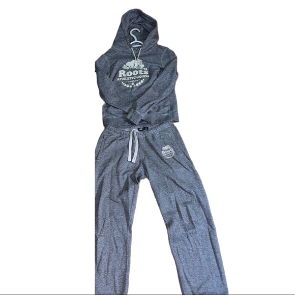 Roots Sweatsuit - Picture 3 of 7